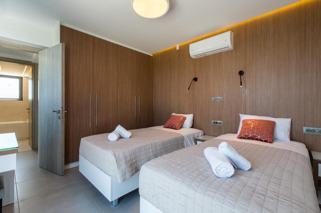 107 - Homeleader * Maleme (Crete)